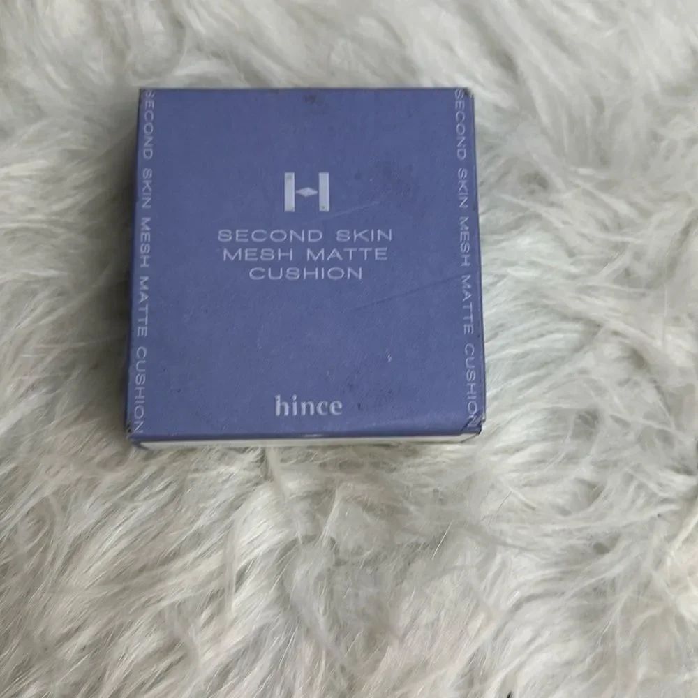 Hince‎ Compact with Cream Base - Picture 2 of 5